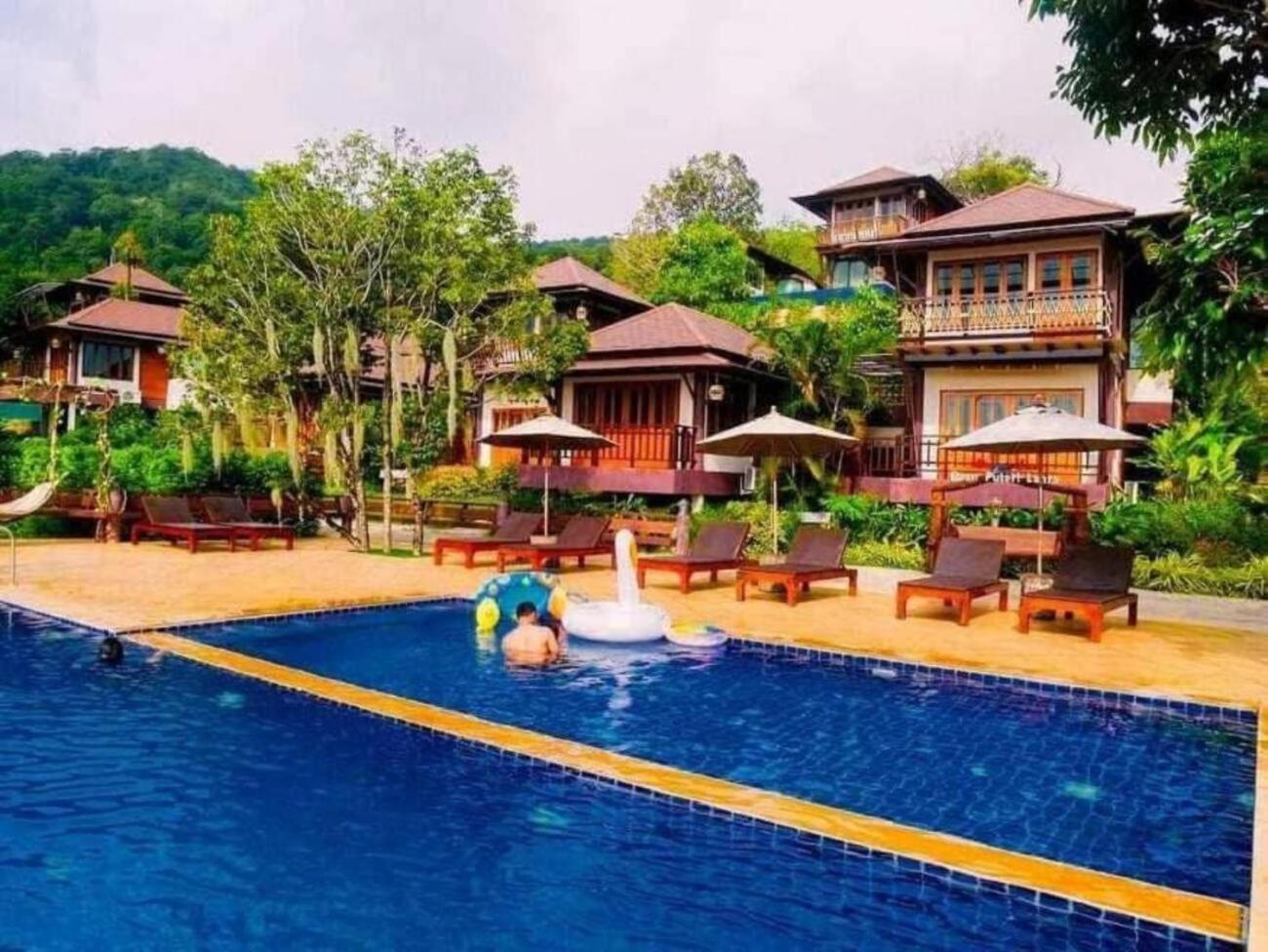 Puteri Lanta Family Villas Ko Lanta Exterior foto